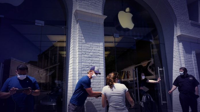 Apple shuts down stores in four states as wave of new cases emerged