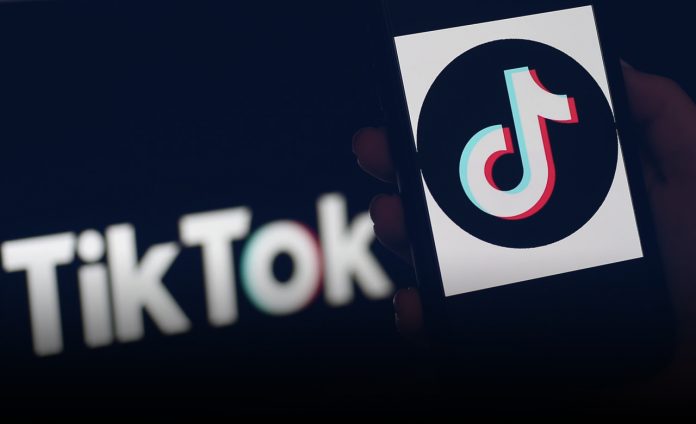 TikTok CEO resigns amid Trump's warning to restrict the app